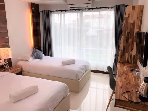 Deluxe Twin Room
