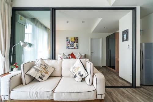 Apartment with Shower