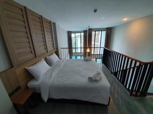 Suite with Pool View