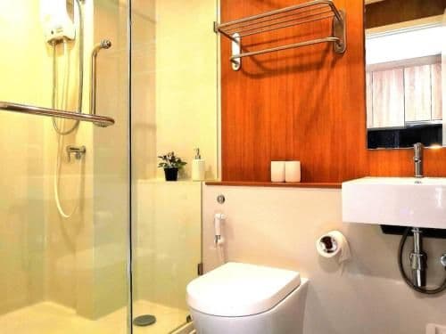 Deluxe Double Room (2 Adults + 1 Child)