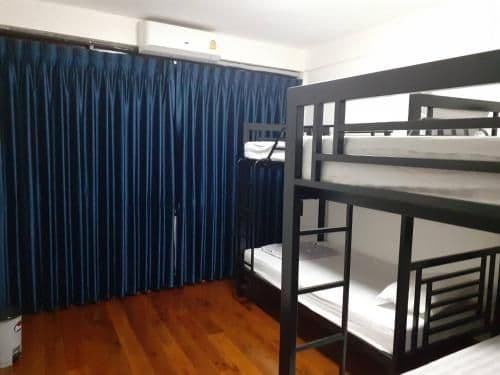 Bunk Bed in Mixed Dormitory Room