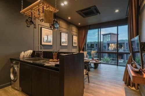 One-Bedroom Apartment