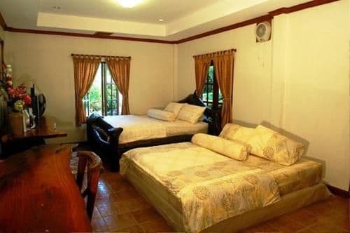 Executive Deluxe Double Room with Air Conditioning