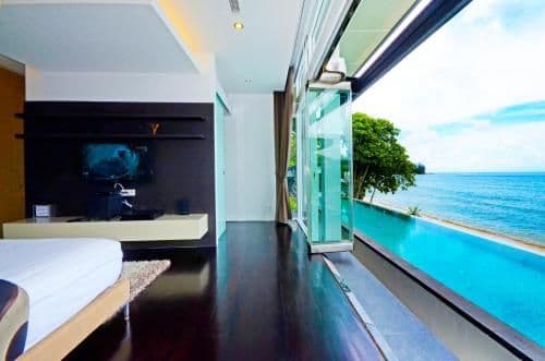 Villa - Beach Front