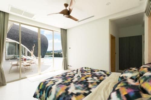 Villa with Sea View
