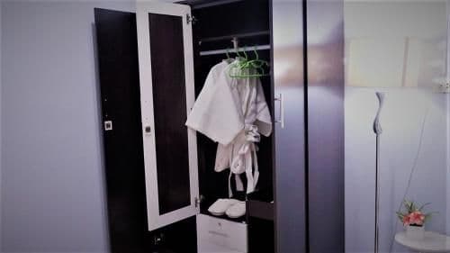 Deluxe Studio