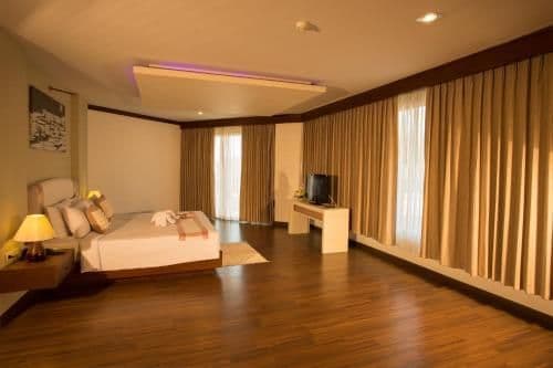 Queen Suite with Sea View