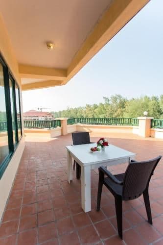 Queen Suite with Sea View