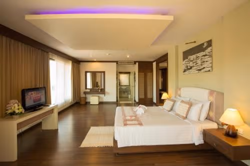 Queen Suite with Sea View