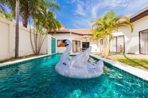 Majestic Pool Villa By Fairy House Group