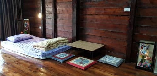 Single Bed in Mixed Dormitory Room