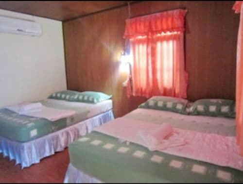 Classic Quadruple Room