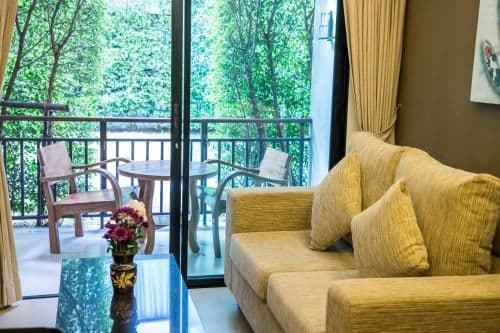 One-Bedroom Apartment