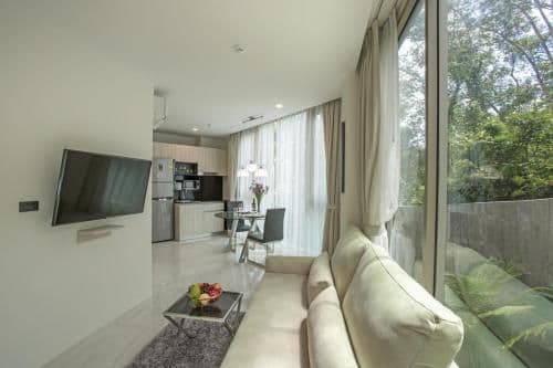 One-Bedroom Apartment