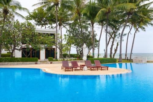 Baan Lonsai Beachfront Condominium