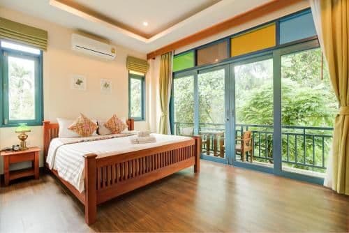 Studio with Balcony