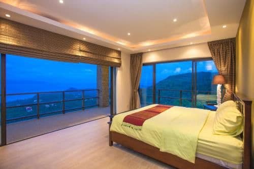 Villa with Sea View