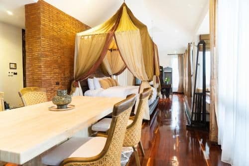Royal Suite with Jacuzzi