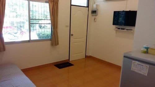 One-Bedroom Bungalow
