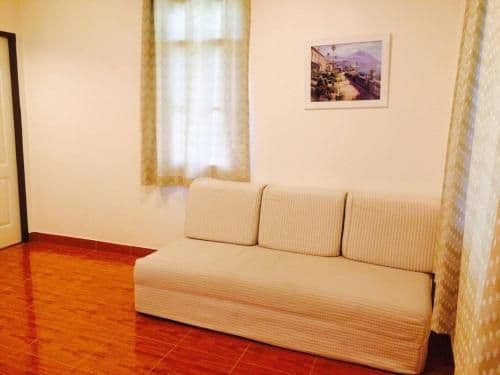 One-Bedroom Bungalow