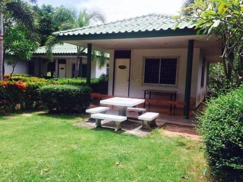 One-Bedroom Bungalow