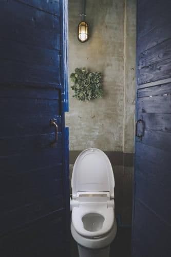 Single Room with Shared Bathroom