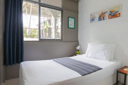 Single Room with Shared Bathroom