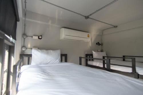 Single Bed in Mixed Dormitory Room