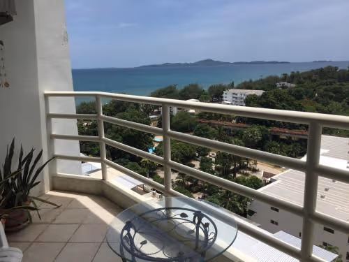 Studio Apartment with Sea View