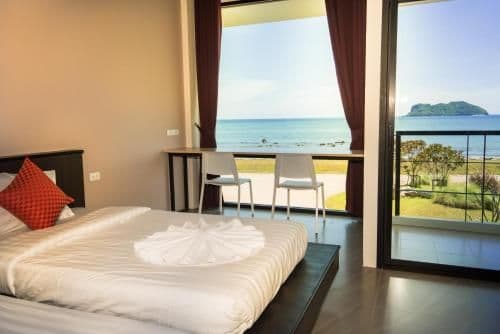 Studio with Sea View