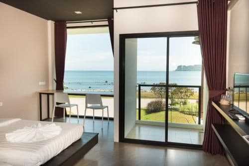 Studio with Sea View