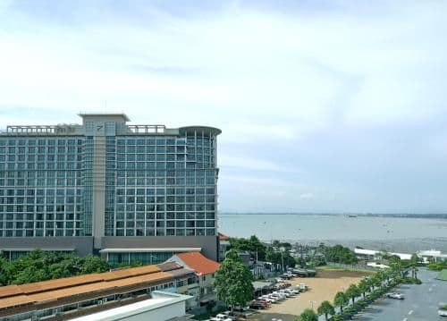 Corner Suite