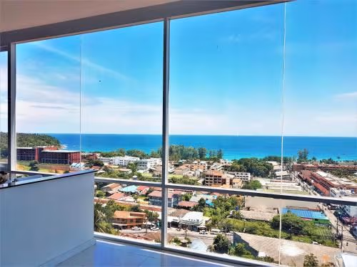 Four-Bedroom Penthouse with Sea View