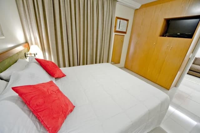 SUITE ONE BED