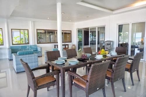 Family Room with Sea View