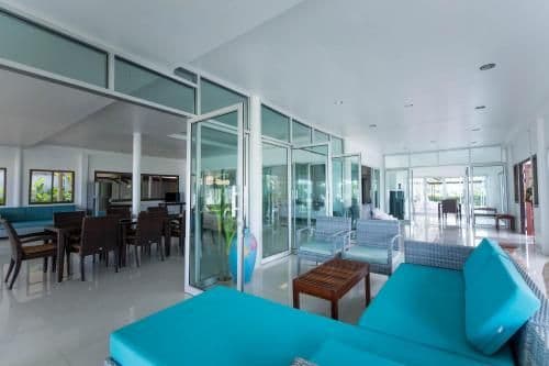 Family Room with Sea View