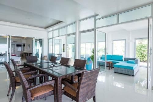Family Room with Sea View