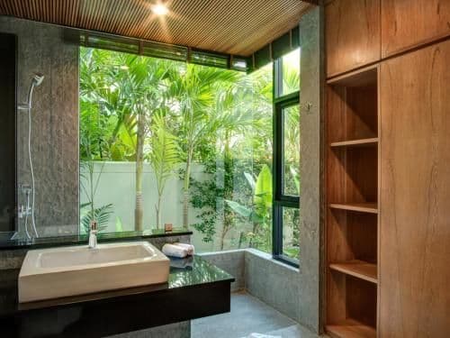 Villa with Garden View