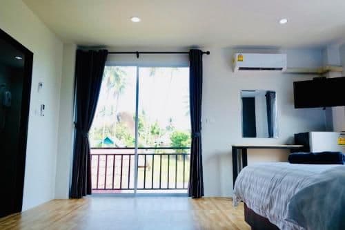 Apartment with Balcony