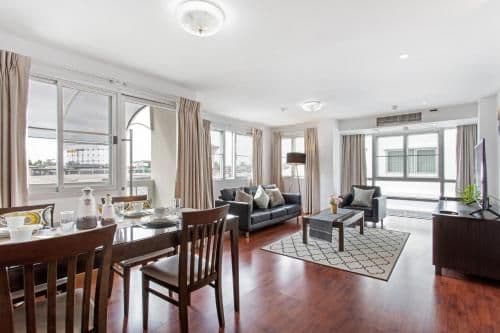 Deluxe Apartment
