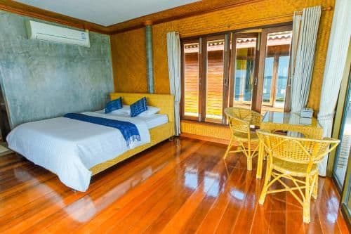 Deluxe Double Room with Balcony and Sea View