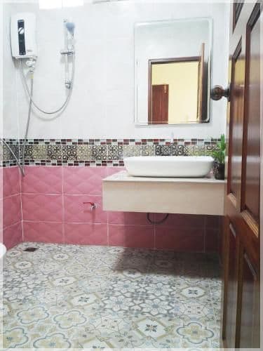 Standard Queen Room