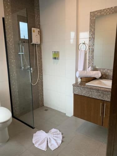 Deluxe Double or Twin Room with Pool Access