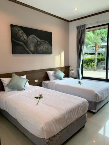 Deluxe Double or Twin Room with Pool Access