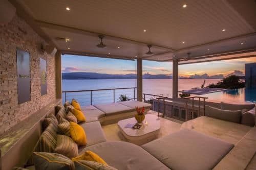 Villa - Beach Front 6 bedrooms