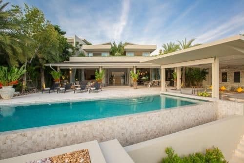 Villa - Beach Front 6 bedrooms