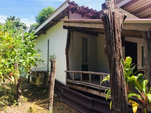 Friend house bungalow Friend house bungalow