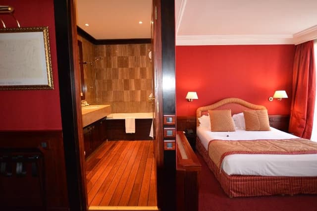 DOUBLE GRAND DELUXE
