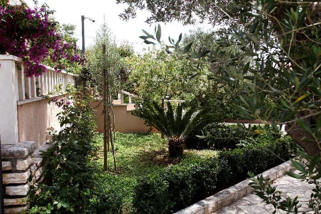 APARTMENT TWO BEDROOMS WITH TERRACE