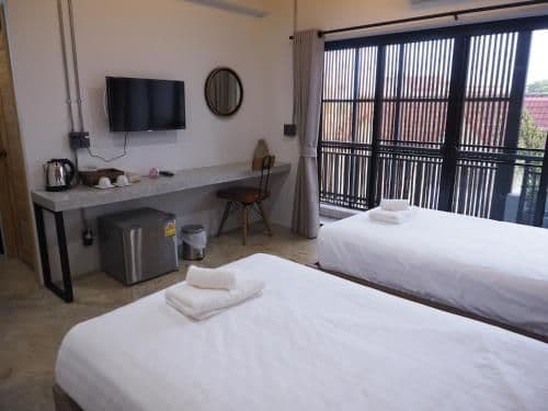 Standard Twin Room